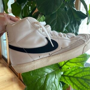 Nike Blazer Mid '77 Vintage sneakers women’s 9